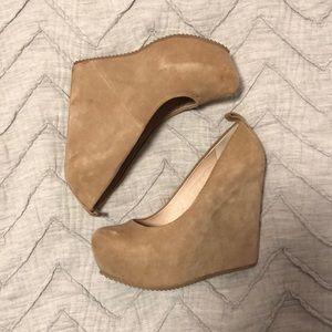 Nude Wedges